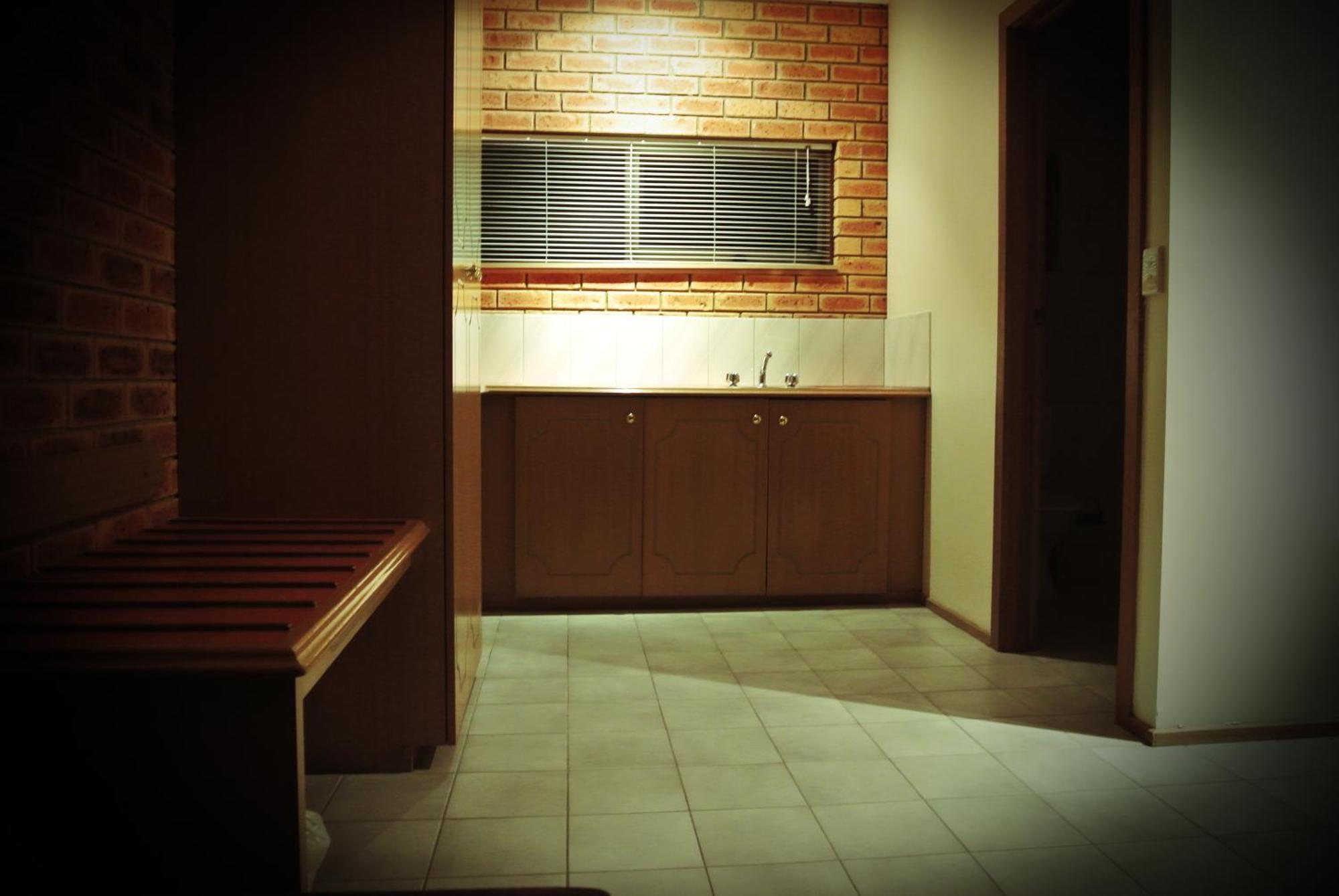 Eltham Motor Inn Мельбурн Экстерьер фото